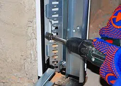 United Garage Door Service St Petersburg, FL 727-373-6045 - installation-side